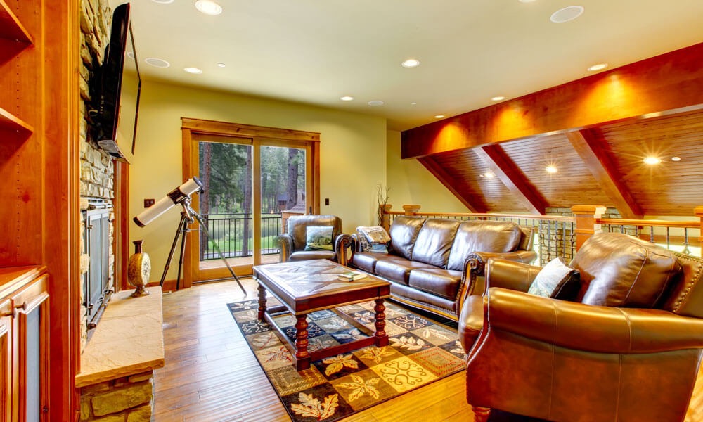 What Colors Go with a Brown Leather Sofa, According to Designers