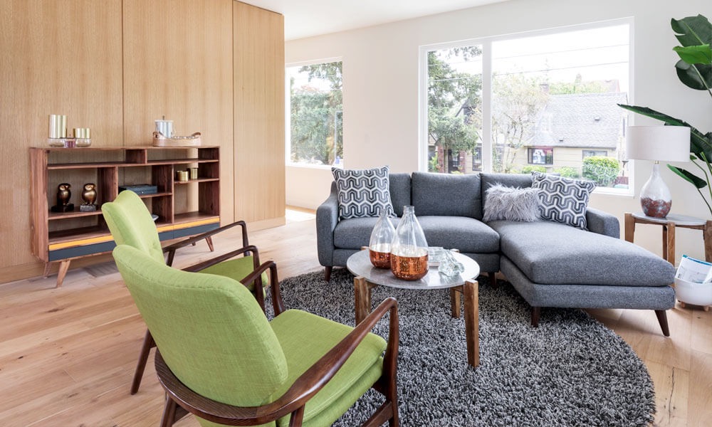 15 Mid-Century Modern Living Room Ideas from Professional Designers