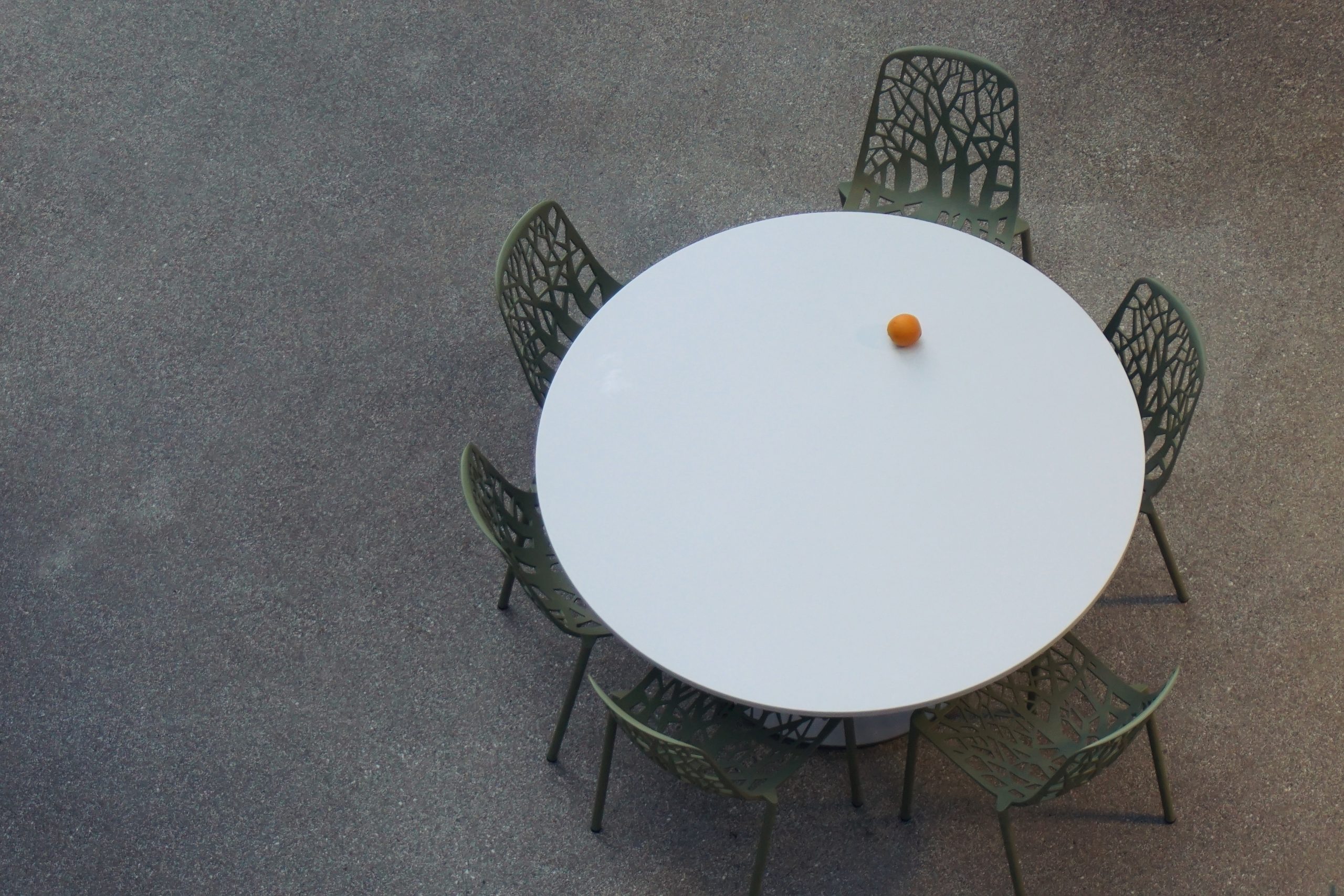 Where to Buy a Round Table